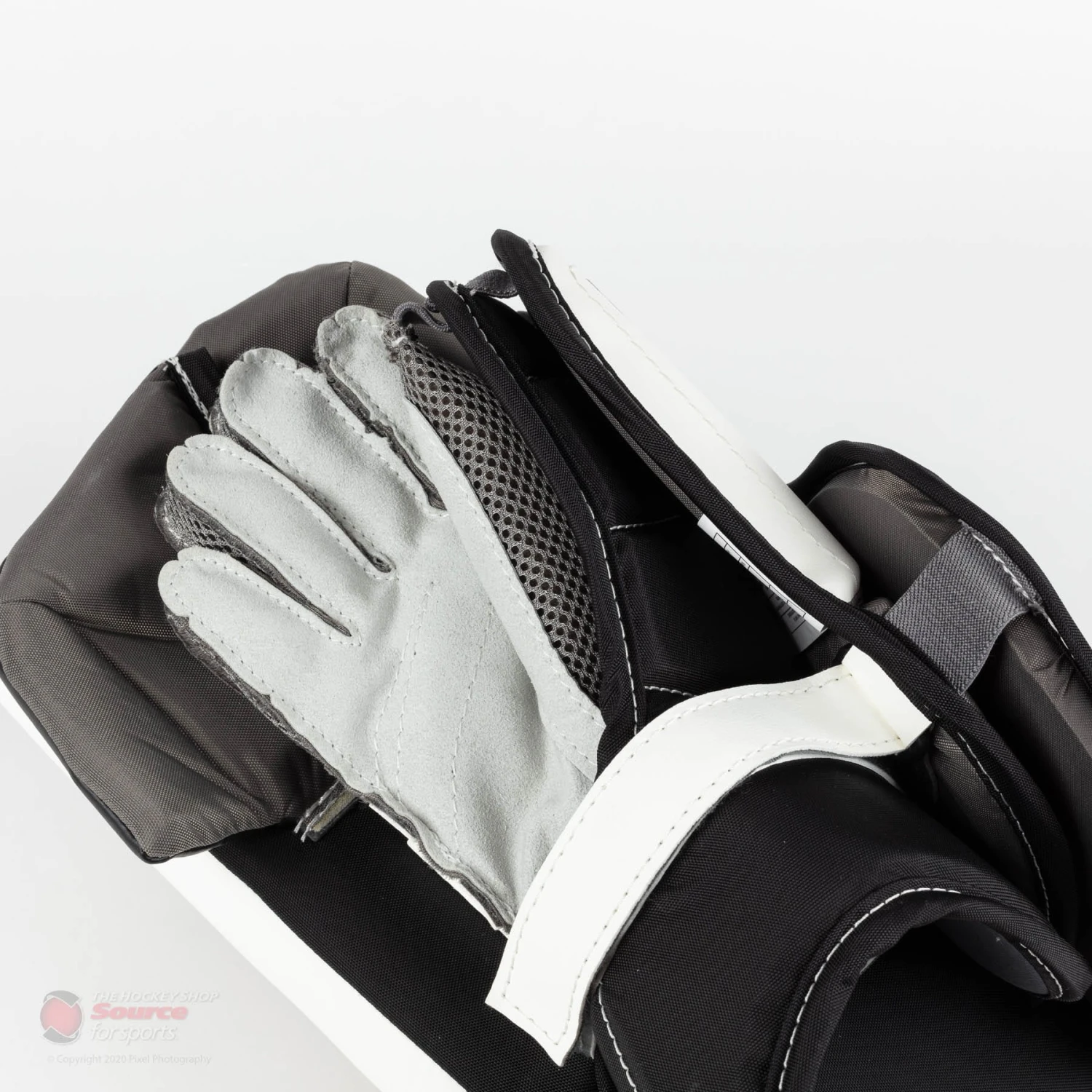 Warrior Ritual G5 Junior Goalie Blocker 7 Warrior Ritual G5 Junior Goalie Blocker - Image 7