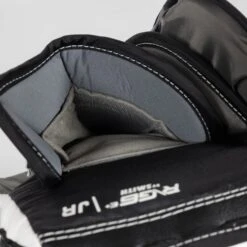 Warrior Ritual G6 E+ Junior Goalie Blocker -Warrior warrior blockers warrior ritual g6 e junior goalie blocker 29106371330114