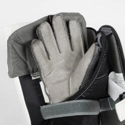 Warrior Ritual G6 E+ Junior Goalie Blocker -Warrior warrior blockers warrior ritual g6 e junior goalie blocker 29106371526722