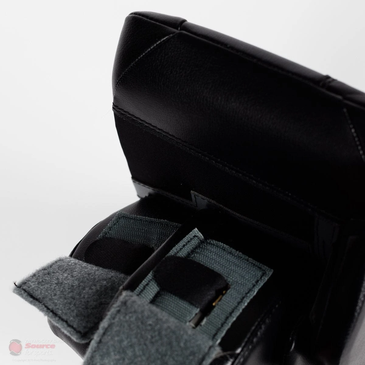 Warrior Ritual GT2 Pro Senior Goalie Blocker 8 Warrior Ritual GT2 Pro Senior Goalie Blocker - Image 8