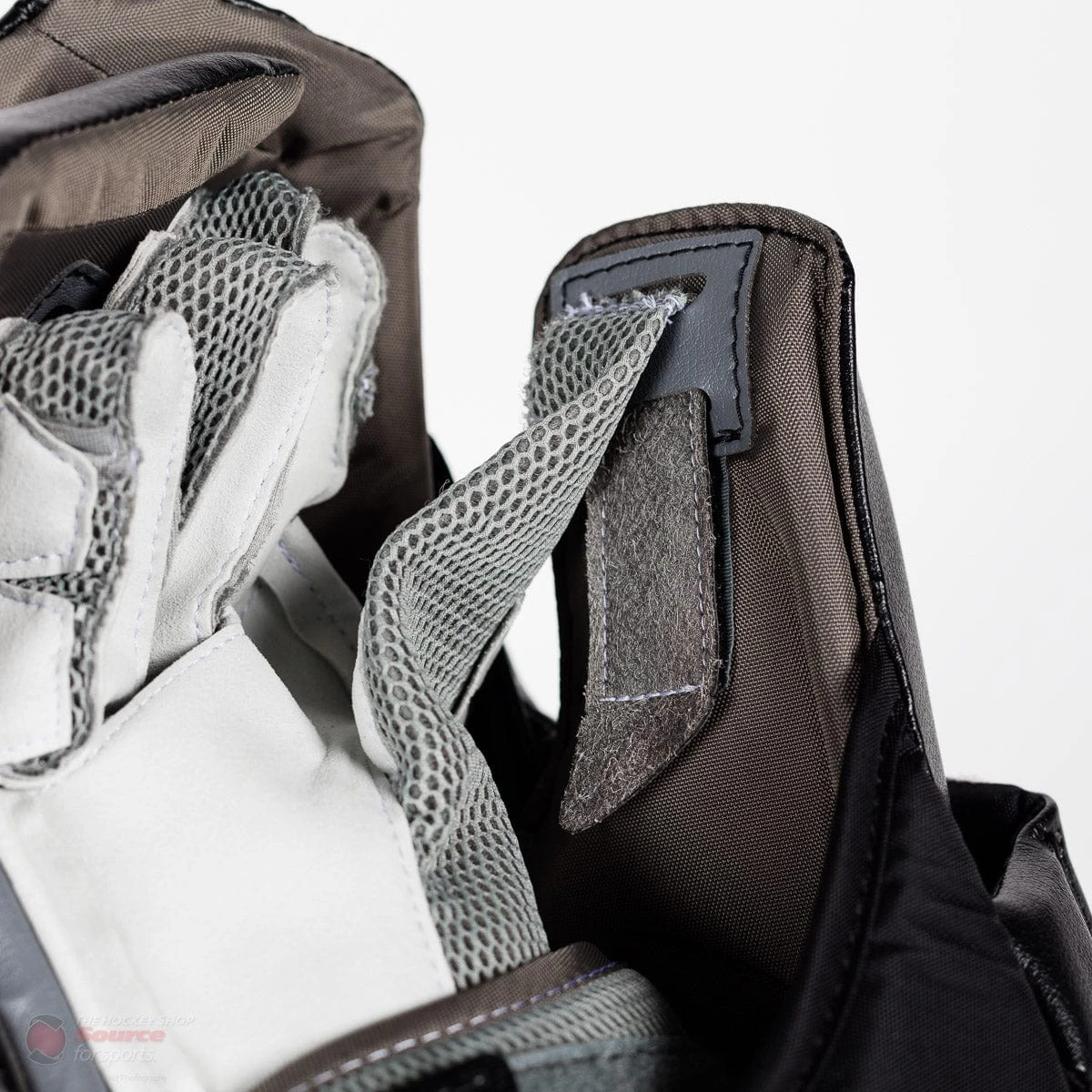 Warrior Ritual GT2 Pro Senior Goalie Blocker 9 Warrior Ritual GT2 Pro Senior Goalie Blocker - Image 9