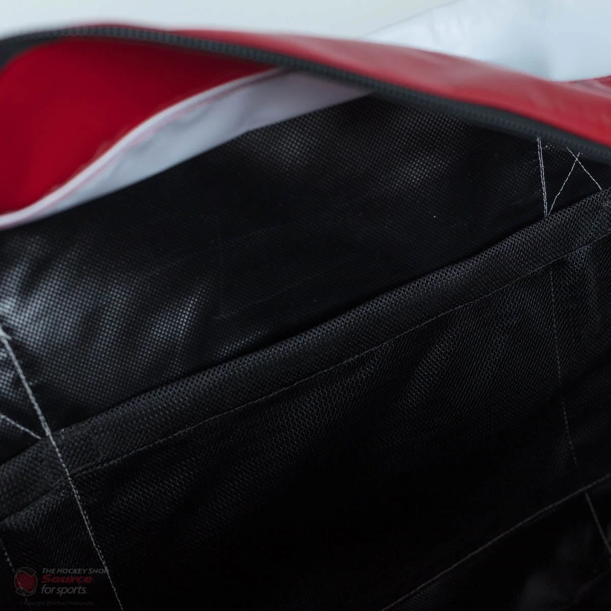 Warrior Pro Player Intermediate Carry Hockey Bag 6 Warrior Pro Player Intermediate Carry Hockey Bag - Image 6