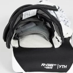 Warrior Ritual G6 E+ Youth Goalie Catcher -Warrior warrior catchers warrior ritual g6 e youth goalie catcher 30354684575810