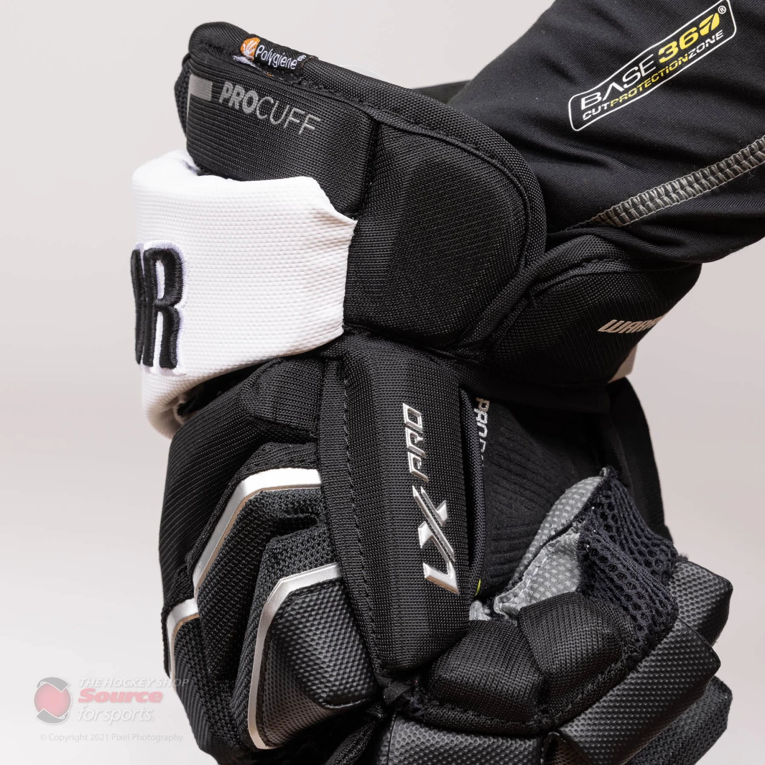 Warrior Alpha LX Pro Senior Hockey Gloves 4 Warrior Alpha LX Pro Senior Hockey Gloves - Image 4