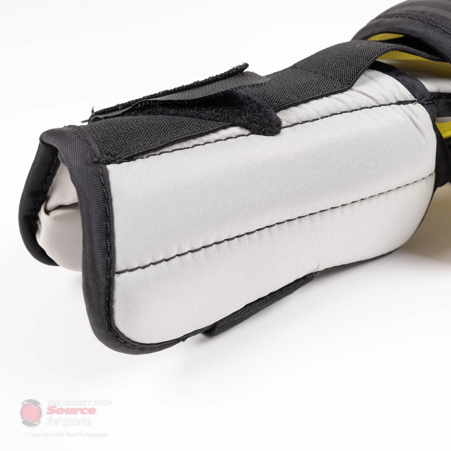 Warrior Ritual X3 E Junior Goalie Knee Pads 5 Warrior Ritual X3 E Junior Goalie Knee Pads - Image 5