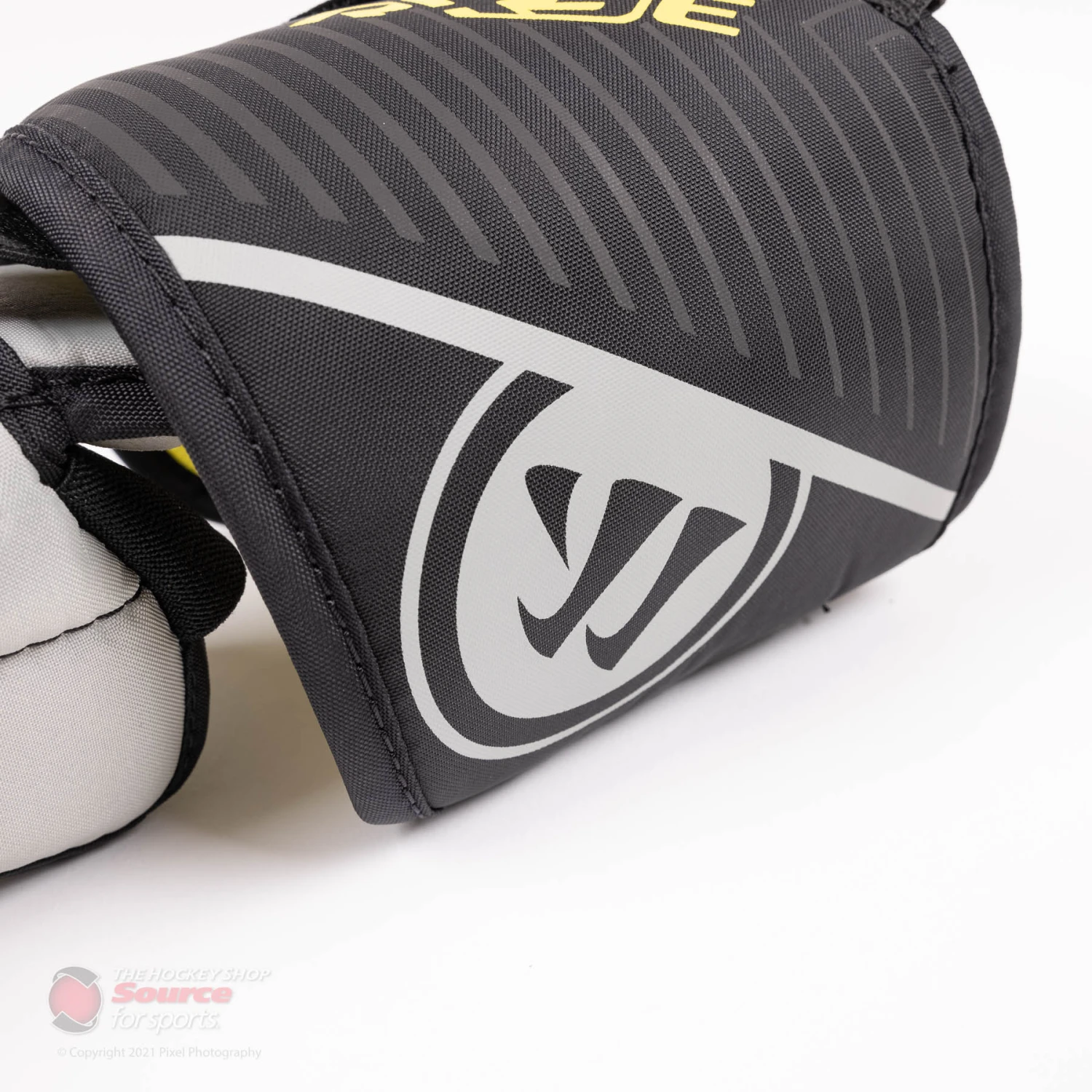 Warrior Ritual X3 E Junior Goalie Knee Pads 3 Warrior Ritual X3 E Junior Goalie Knee Pads - Image 3