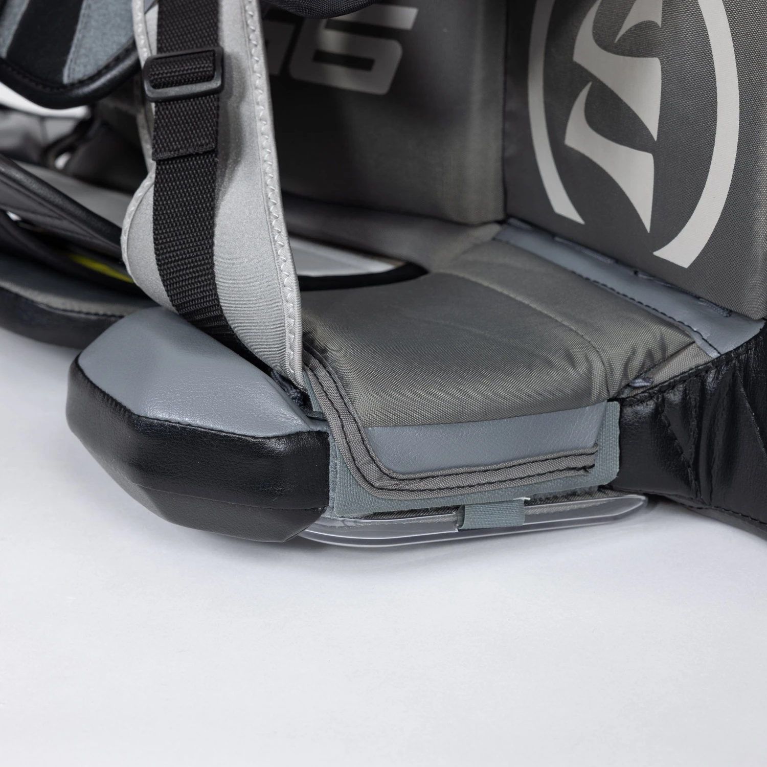Warrior Ritual G6 Pro+ Senior Goalie Leg Pads 15 Warrior Ritual G6 Pro+ Senior Goalie Leg Pads - Image 15