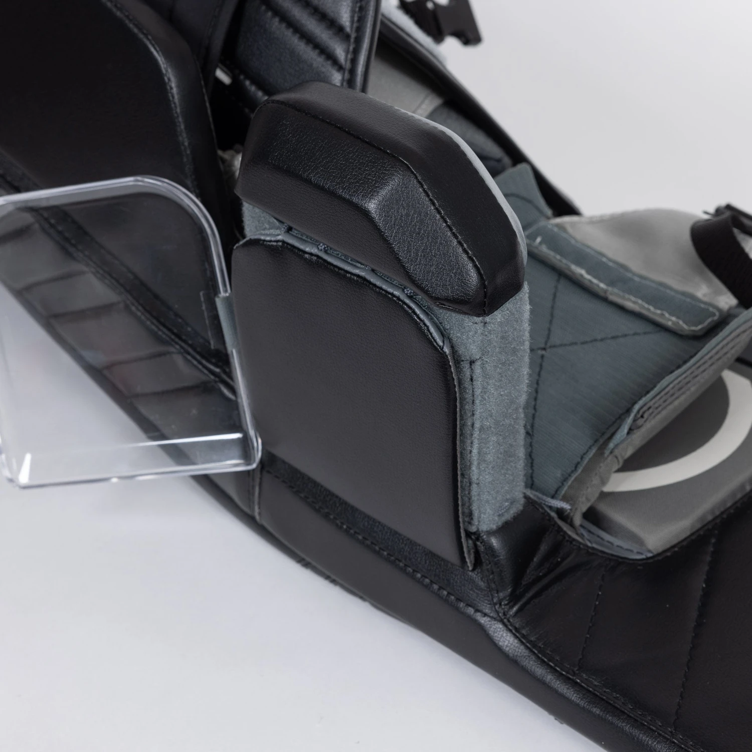 Warrior Ritual G6 Pro+ Senior Goalie Leg Pads 19 Warrior Ritual G6 Pro+ Senior Goalie Leg Pads - Image 19